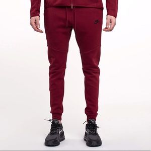 Men’s Nike Tech Pants - XXL Tall